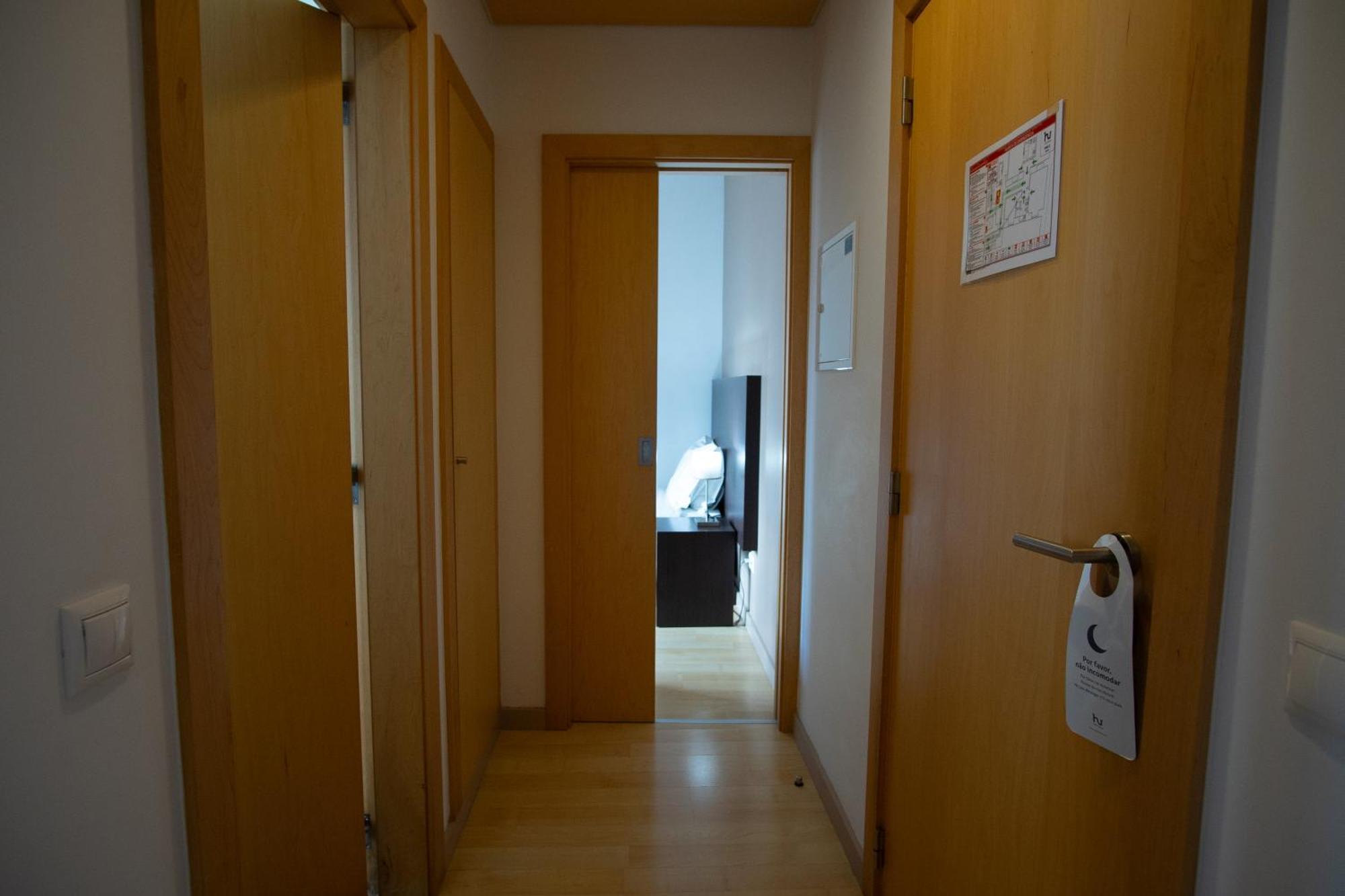 ホテル オテル ヴィトーリア コインブラ 部屋 写真